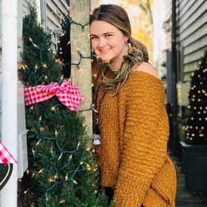 Meet your Posher, Mabrey